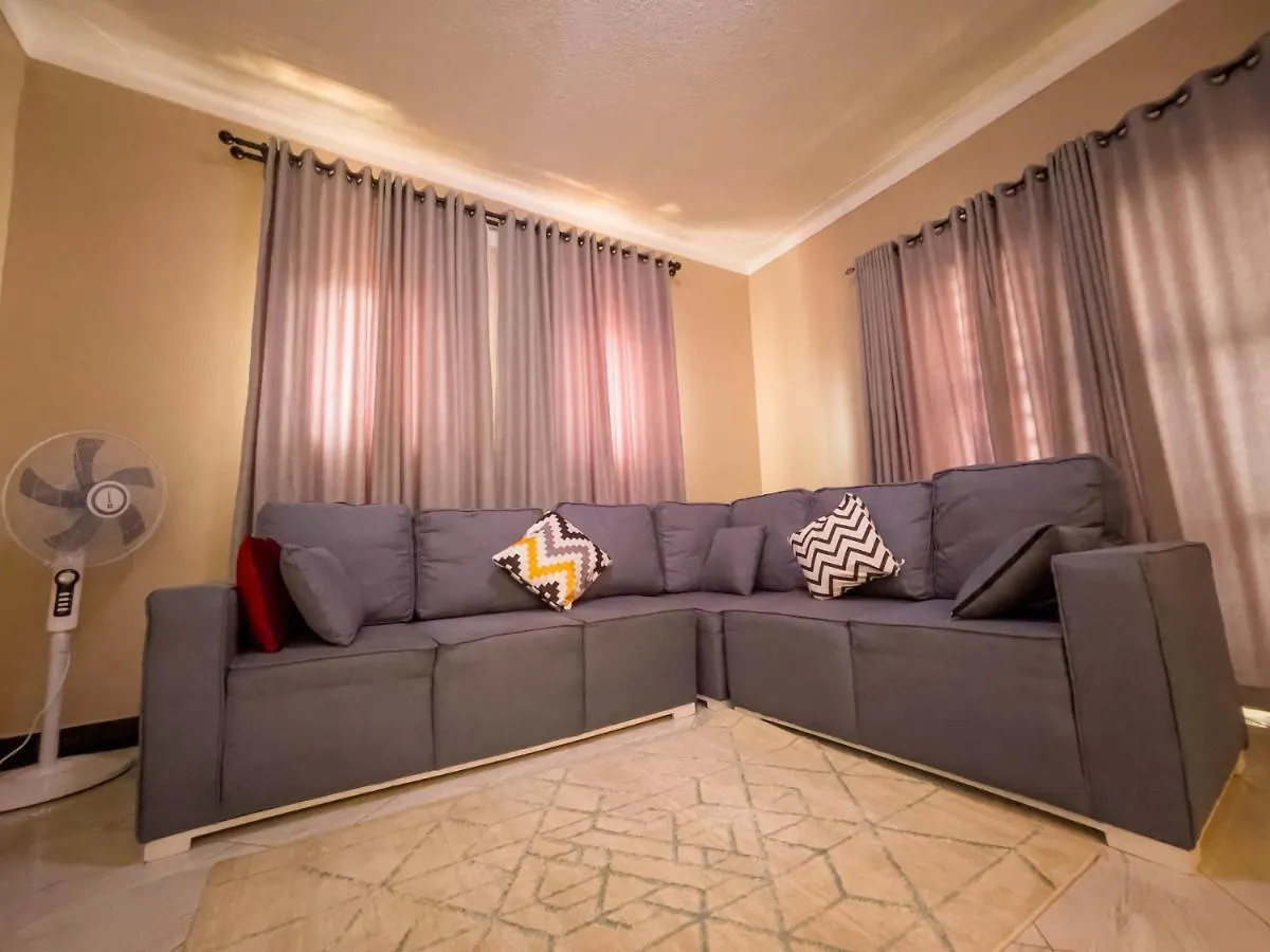 קמפאלה Theatre Of Dreams Homes 0*,